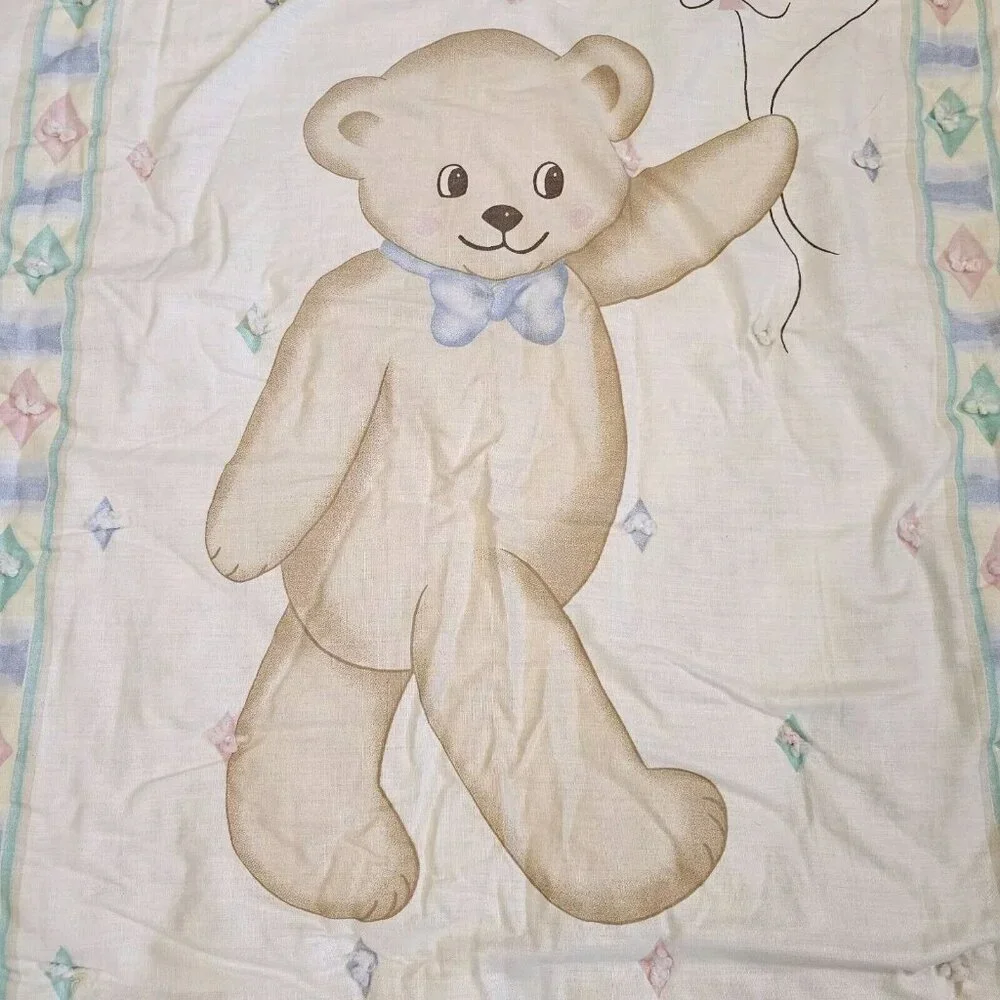 Vintage Baby Girl Quilt Blanket Lace Edge Teddy Bear Balloons Hand Stitched‎
